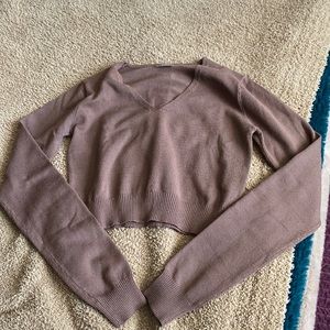 Brandy Melville John Galt Cropped Sweater